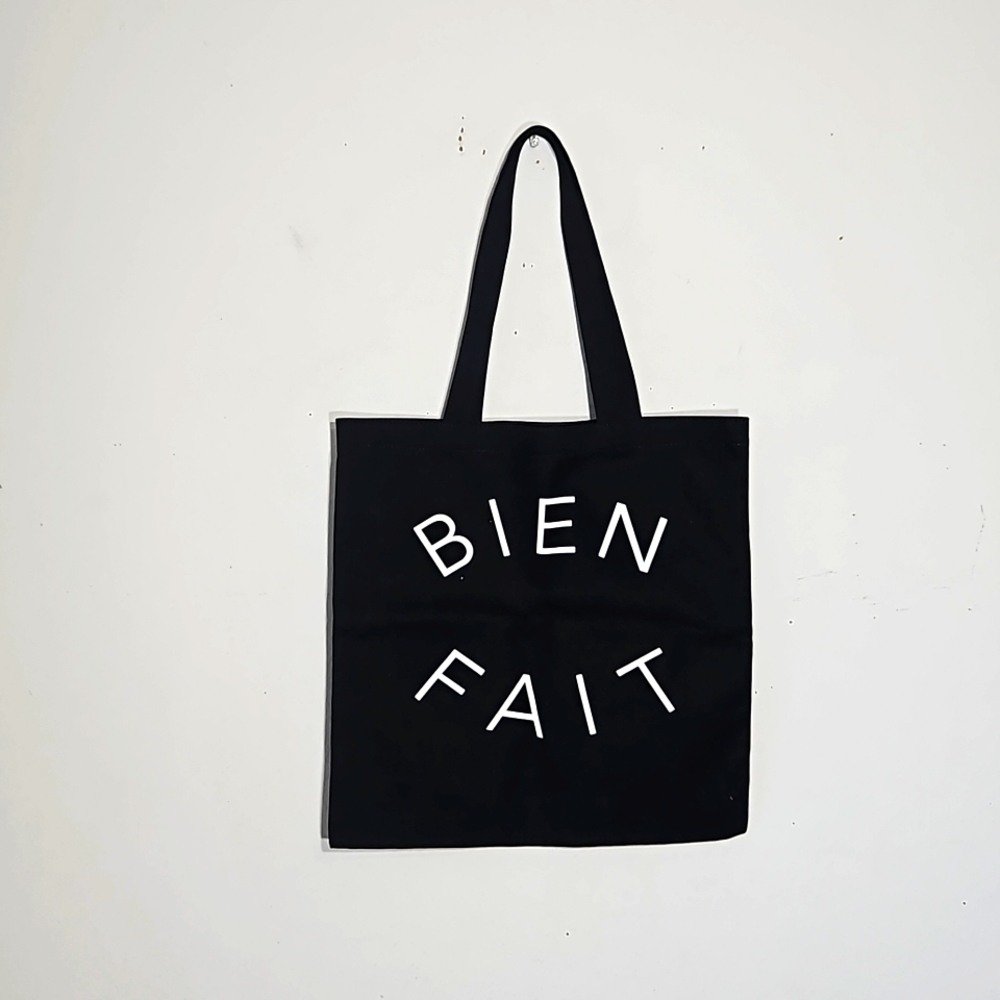 madewell bien fait 100% cotton black with white lettering thin tote